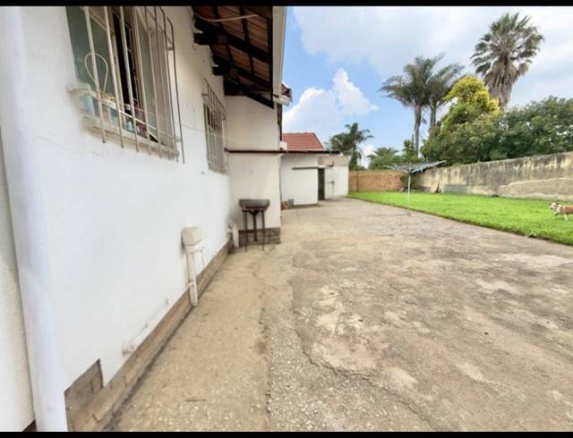3 BEDROOM HOUSE FOR SALE IN MINNEBRON
